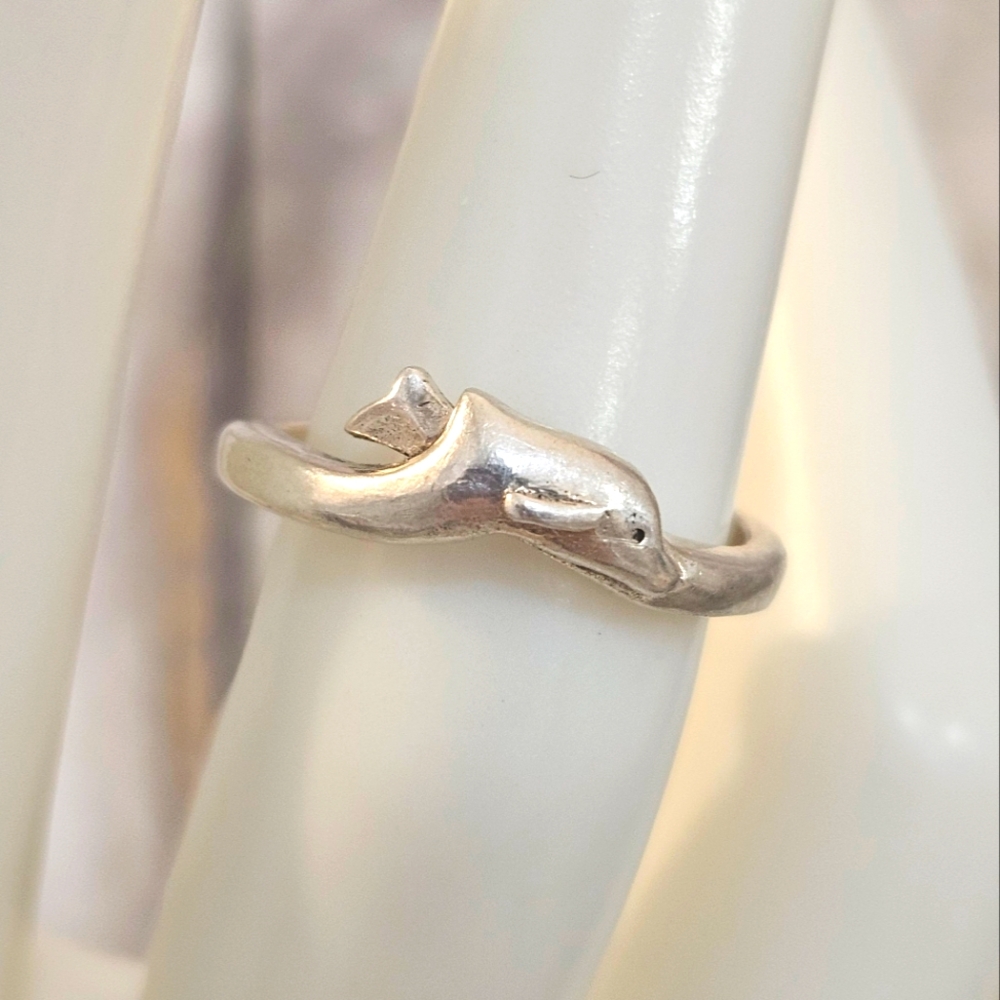 Sterling Silver Dolphin 925 Ring Size 6.5 US